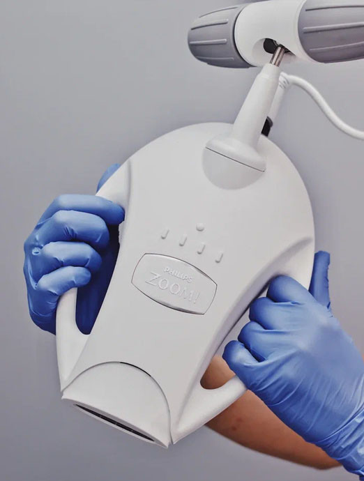 Отбеливание зубов ZOOM4 Отбеливание зубов ZOOM4