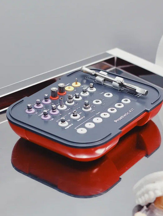 Имплантация зубов Имплантация зубов